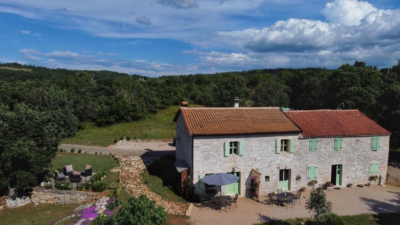 Cottage Al Merlo Olivo Buje Exterior photo