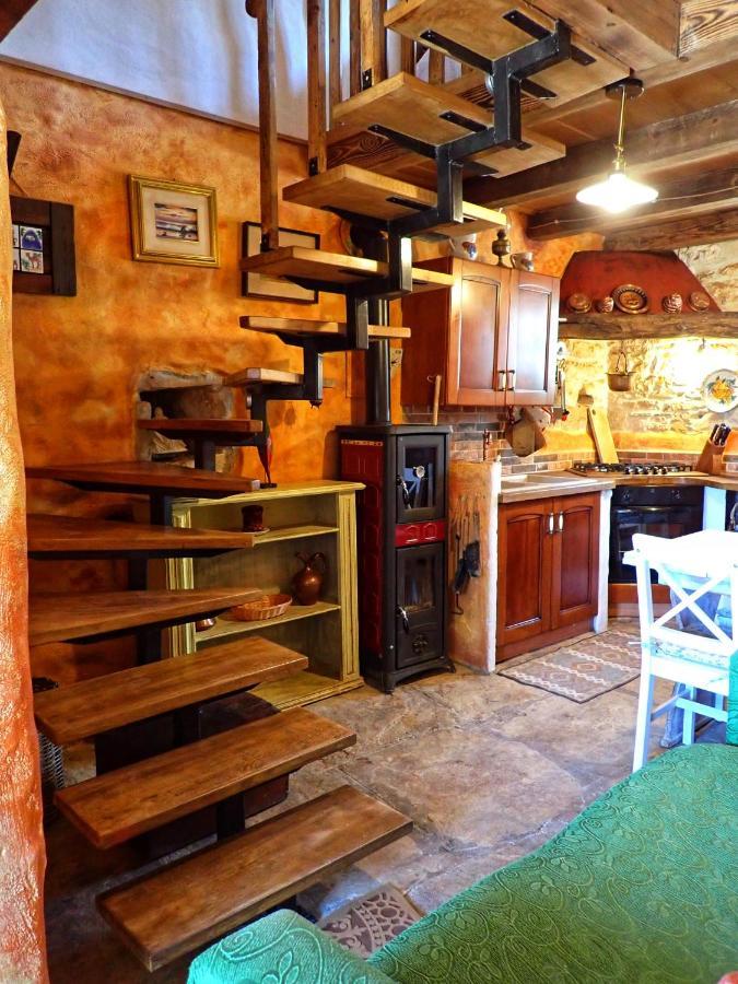Cottage Al Merlo Olivo Buje Exterior photo