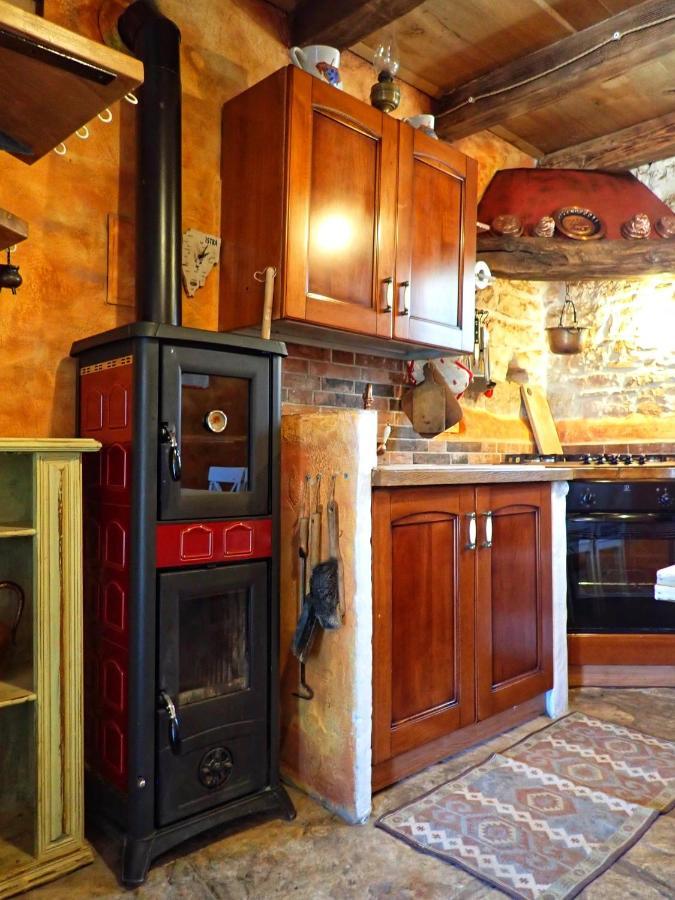 Cottage Al Merlo Olivo Buje Exterior photo