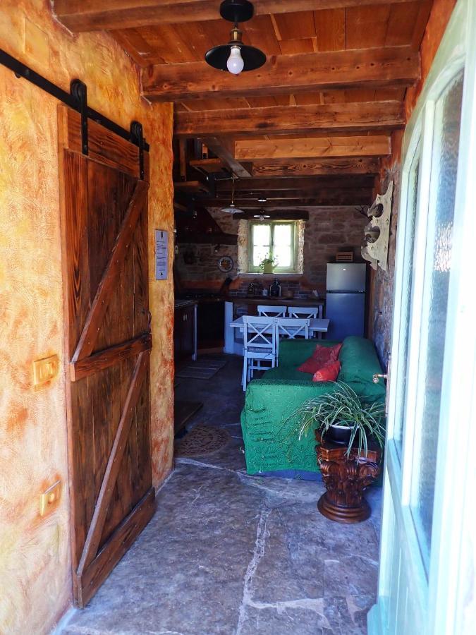 Cottage Al Merlo Olivo Buje Exterior photo